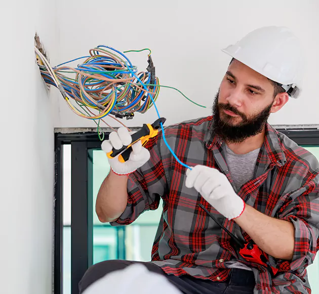 Professional Low Voltage Electrician: Your Local Systems Technician in Debary, FL